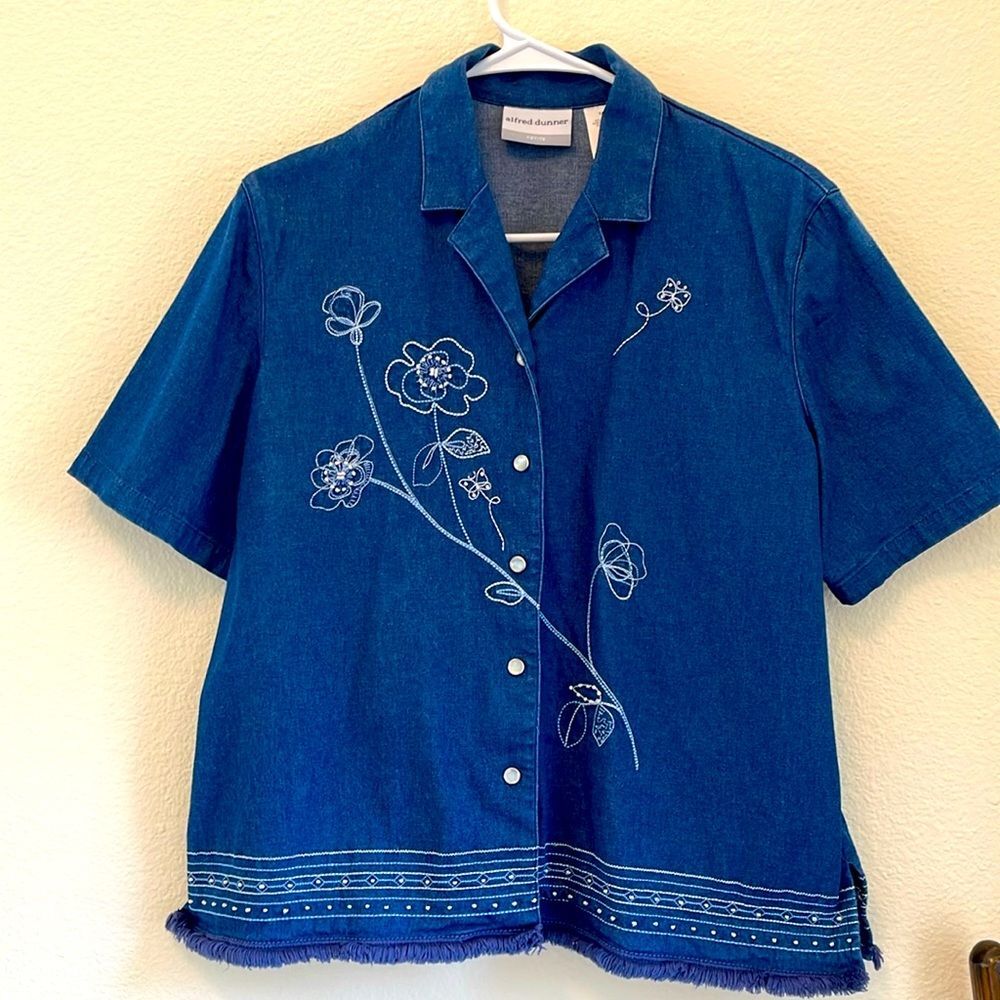 Alfred Dunner Denim Embroidered Shirt 14P Floral Beaded Hem Vintage